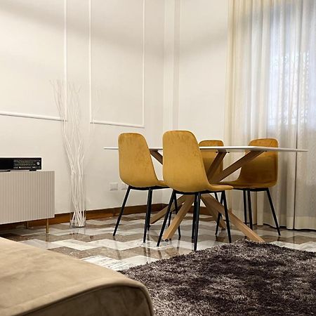 Gelsi Apartment - Roma Metro C Екстериор снимка